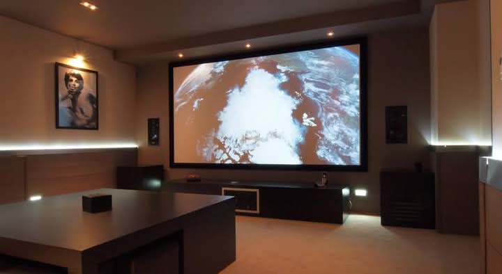 Salon Aménagé en Home Cinema
